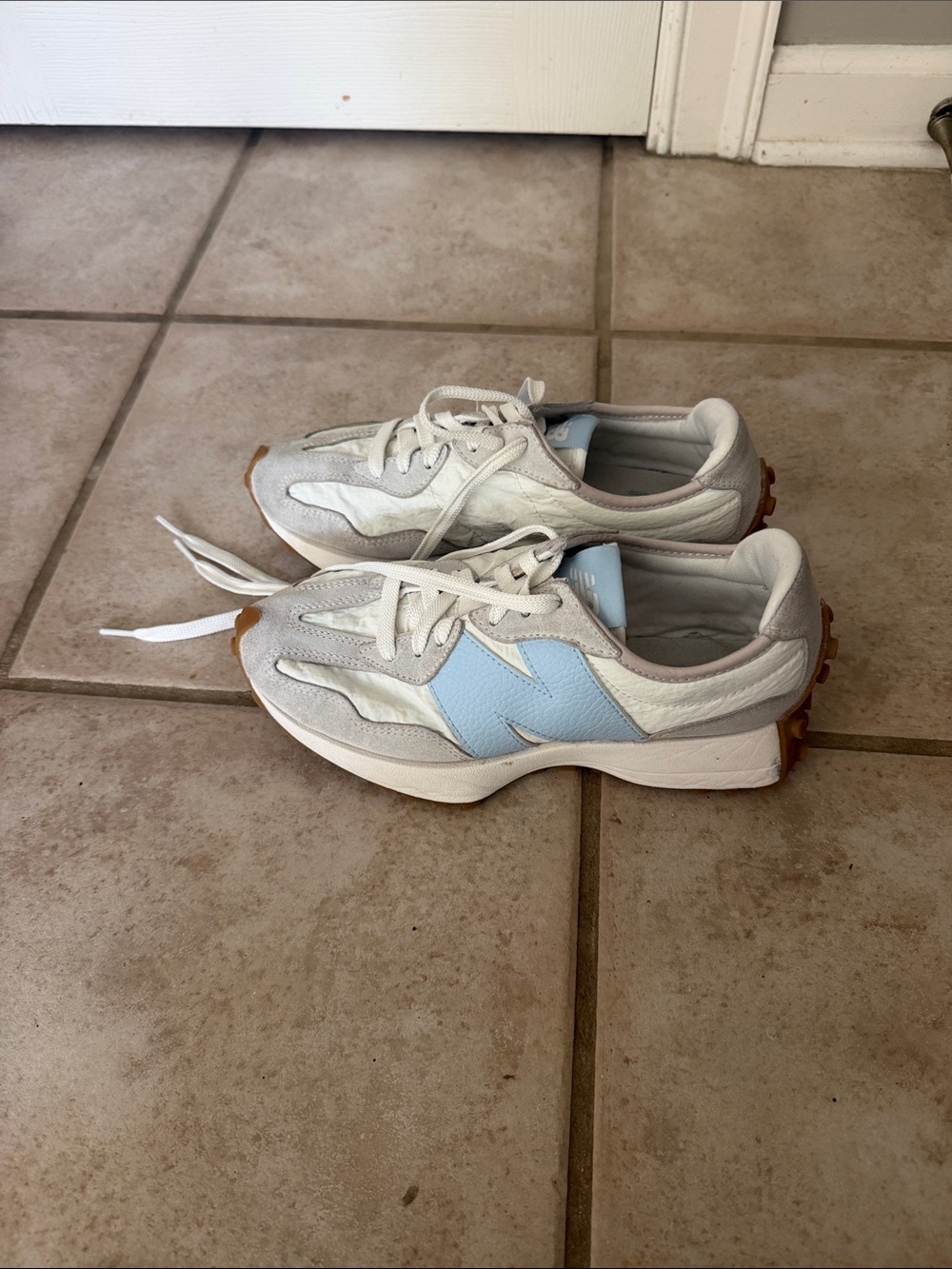 New Balance White & Light Blue Retro Runner Sneakers